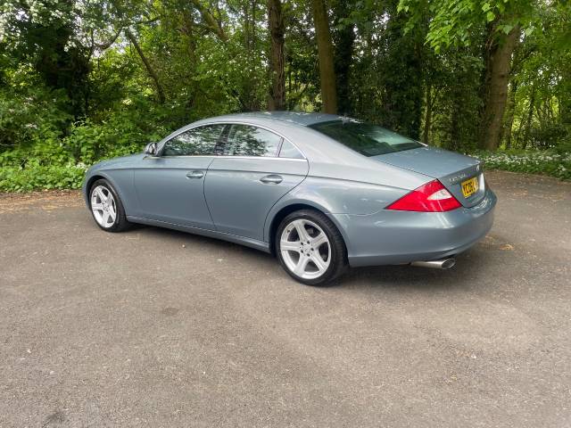 2006 Mercedes-Benz CLS 3.0 CLS320 CDI 4dr Tip Auto