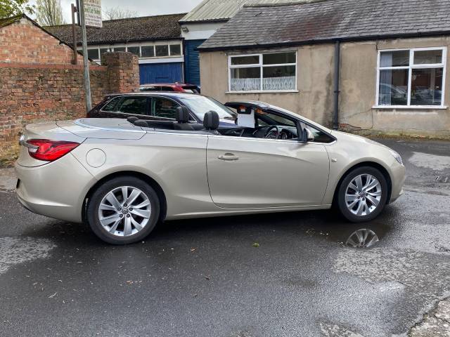 2013 Vauxhall Cascada 1.4T SE 2dr