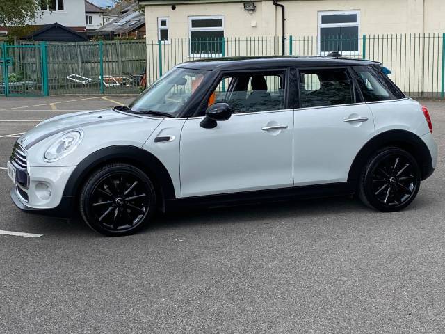 2016 Mini Hatchback 1.5 Cooper 5dr
