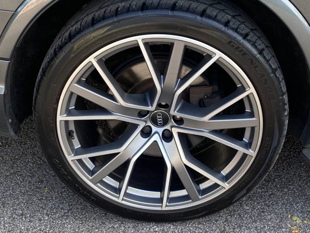 2017 Audi Q7 3.0 TDI Quattro S Line 5dr Tip Auto