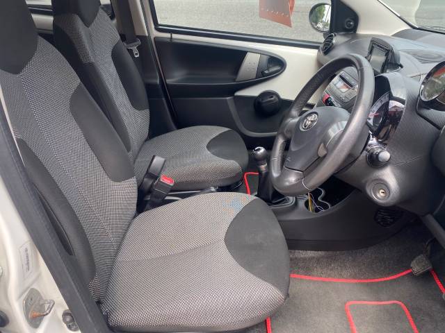 2014 Toyota Aygo 1.0 VVT-i Move with Style 5dr