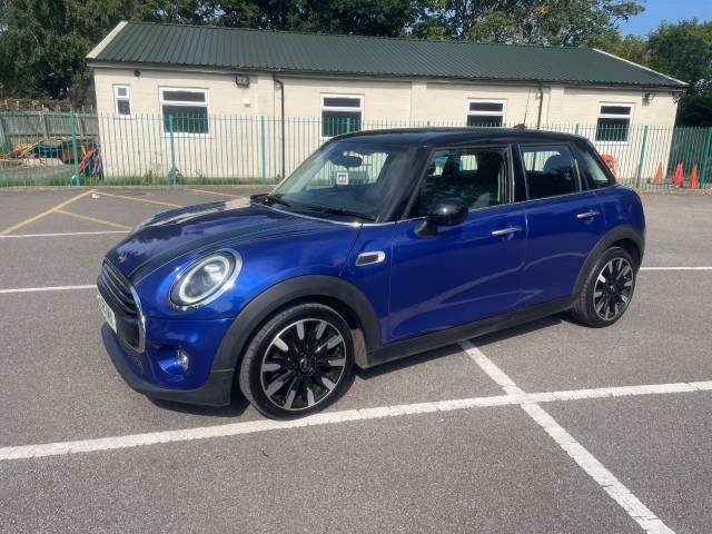 Mini Hatchback 1.5 Cooper II 5dr Auto Hatchback Petrol Blue