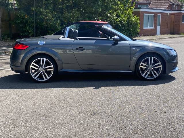 2016 Audi TT Roadster 1.8 S-LINE