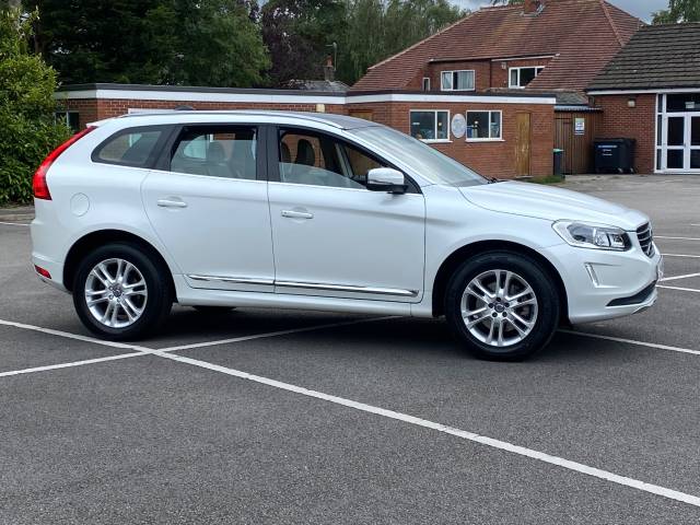 2015 Volvo XC60 2.4 D5 [215] SE Lux Nav 5dr AWD Geartronic