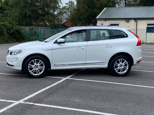 2015 Volvo XC60 2.4 D5 [215] SE Lux Nav 5dr AWD Geartronic