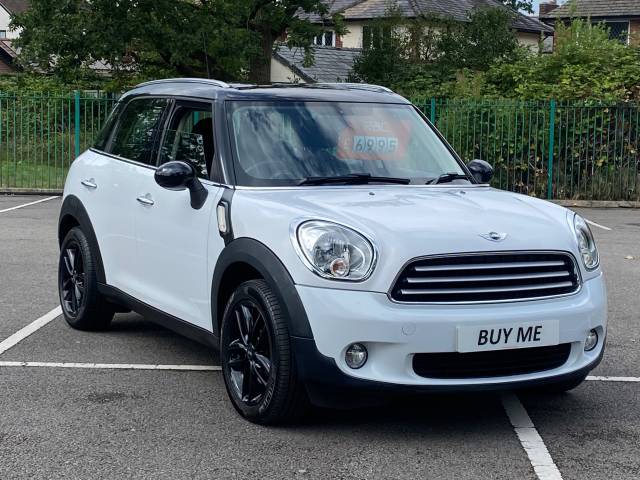 Mini Countryman 1.6 Cooper 5dr Auto Hatchback Petrol White