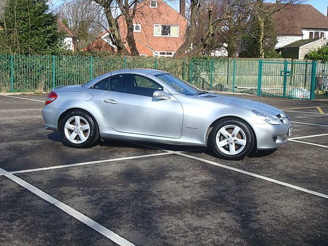 2005 Mercedes-Benz SLK