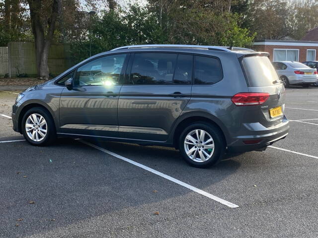 2019 Volkswagen Touran 2.0 TDI SE 5dr DSG [7 Speed]